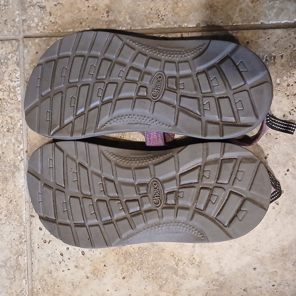 Chaco Z Cloud Adjustable Strap Sandals Purple And Pink Print Kids Size 4 - Picture 6 of 6